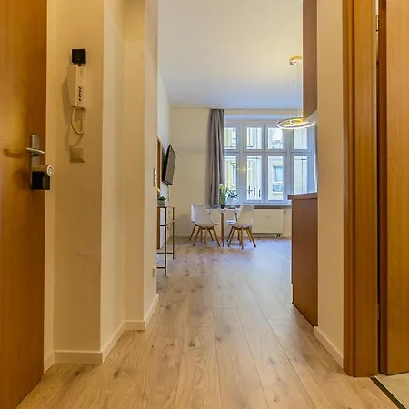 Cityapartment - 53 M², 2 Zimmer, Zentral, Netflix, Kueche, Waschmaschine Cottbus Exterior photo