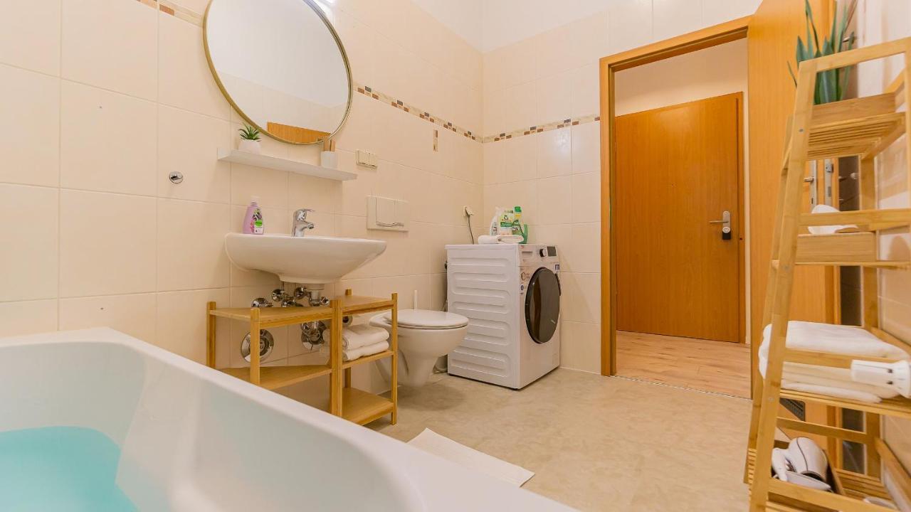 Apartment Cityapartment - 53 M², 2 Zimmer, Zentral, Netflix, Kueche, Waschmaschine *